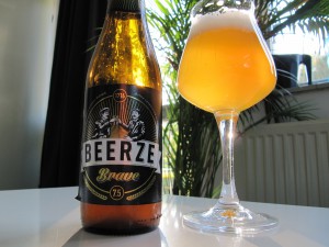 Beerze Brave fles en glas